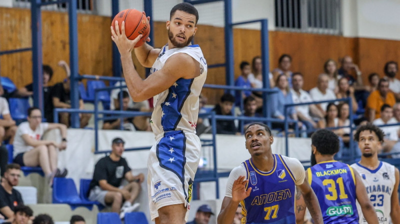 Zeks Vatsons Kipras čempionāta spēlē. Foto: Cyprus Basketball Federation