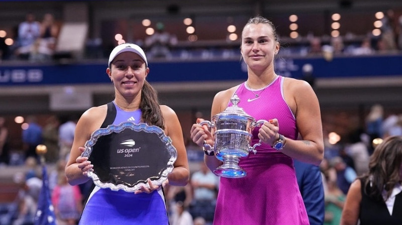 Džesika Pegula un Arina Sabaļenka. Foto: Garrett Ellwood/USTA, usopen.org