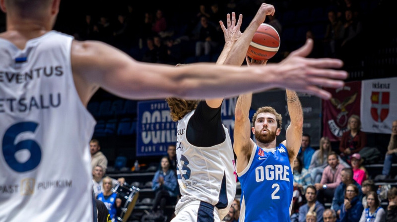 "Ogres" basketbolists Mailss Entonijs Rasniks. Foto: Jānis Martels/BK Ogre