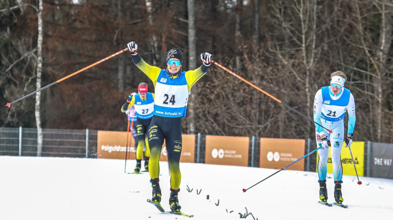 Lauris Kaparkalējs lieliski nostartējis. Foto: Ski.lv/ A.Veckalniņš