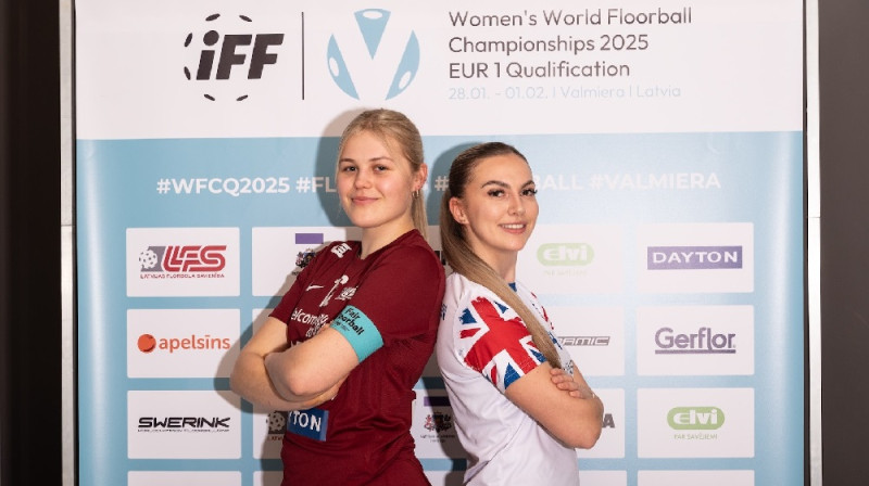 Latvijas un Lielbritānijas izlašu kapteines, foto: Floorball.lv