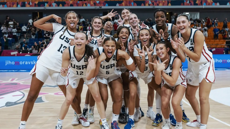 ASV U19 basketbolistes 2025. gada 20. jūlijā Brno. Foto: FIBA