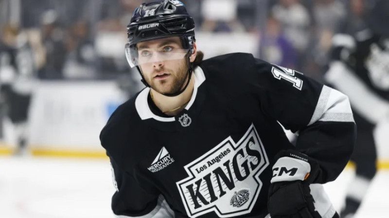 Alekss Laferjērs. Foto: NHL.com
