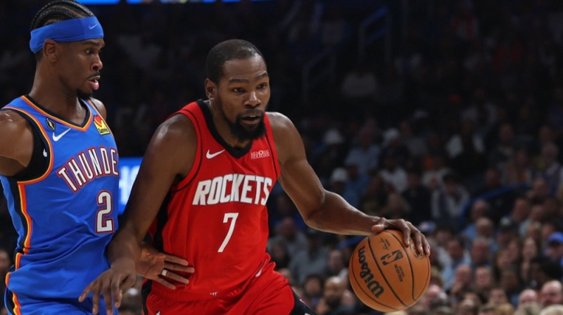 Šejs Gildžess-Aleksandrs un Kevins Durents. Foto: Houston Rockets