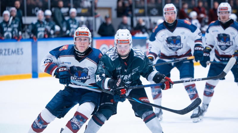 Gustavs Millers un Niks Zīle. Foto: Elīna Zvaigzne