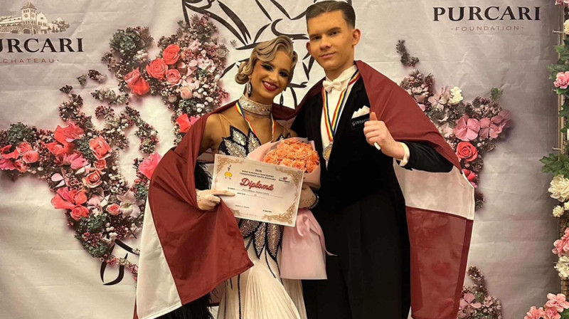 Kristiāns Kalvāns un Dana Ļebedeva. Foto no dejotāju privātā arhīva.