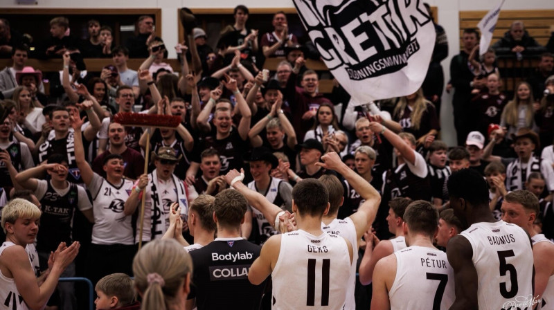 Seidarkrokuras "Tindastóll" basketbolisti un līdzjutēji. Foto: Körfuknattleiksdeild Tindastóls