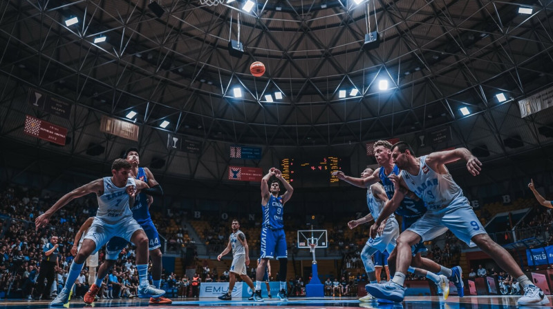 Mirklis Zadaras un Zagrebas "Cibona" cīņā Horvātijas Premjerlīgas finālā. Foto: KK Cibona