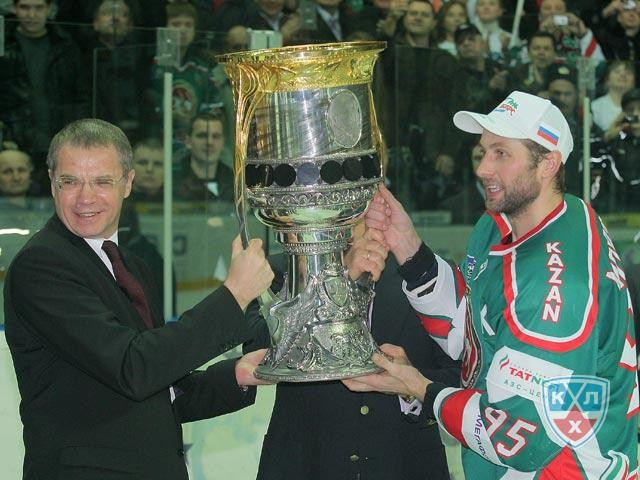 KHL nosauc finālsērijas labākos
