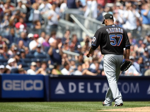 "Yankees" grauj "Mets" un Santanu