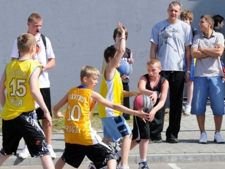 Septīto reizi "Latvijas skolu strītbols" - piesakies!