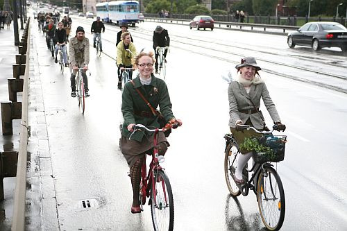 Pirmais "Tvīda" brauciens Rīgā pulcē vairāk nekā 100 dalībniekus