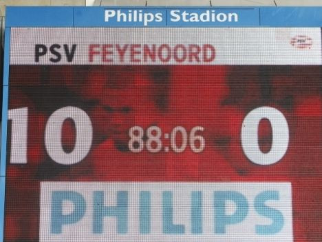 Šokējošs rezultāts Eindhovenā - ''PSV'' ar 10:0 pārbrauc pāri ''Feyenoord''