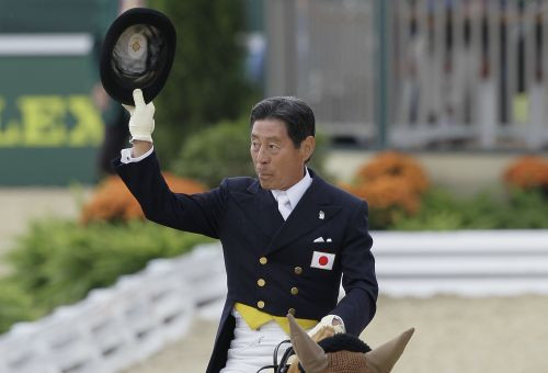 Japānu olimpiādē jāšanas sacensībās pārstāvēs 70 gadus vecais Hokecu
