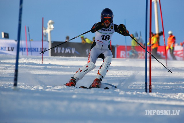 Latvijas jauniešiem panākumi kalnu slēpošanas sacensībās Somijā