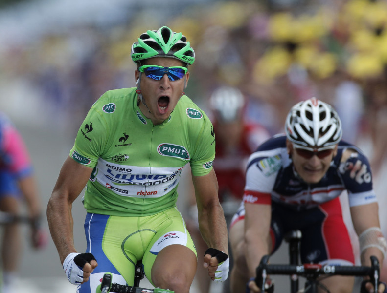 "Tour de France" posmu "hat trick" cīņā Sagans pieveic Graipelu