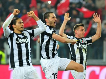 "Juventus" papildlaikā uzvar "Milan" un iekļūst pusfinālā