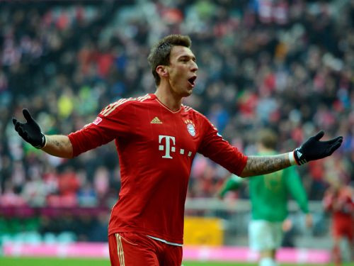 "Bayern" pieveic pastarīti, Dortmunde ar 5:0 sagrauj "Werder"