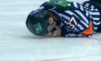 Jalasvāra KHL mačā traumē tiesnesi