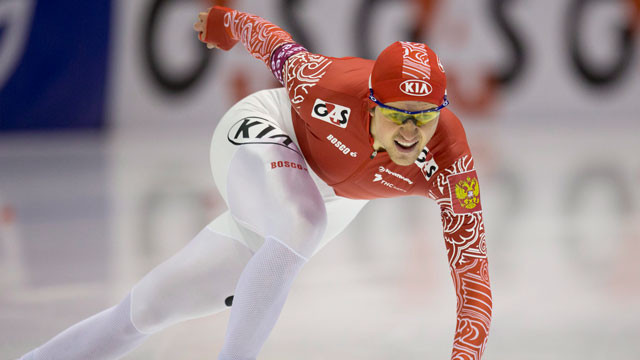 Krievu ātrslidotājam Juskovam pasaules rekords 3000 metros