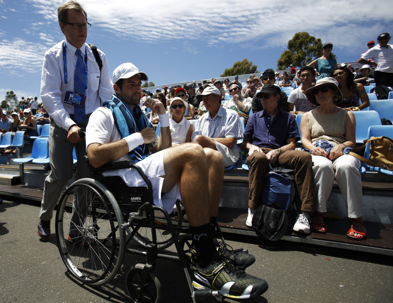 Beikers atsauc dalību no "Australian Open"