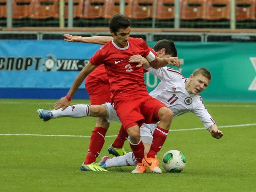 U-19 futbolistiem lielisks panākums – pārspēti Turcijas vienaudži