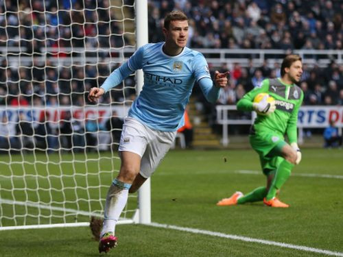 Džeko nodrošina "Manchester City" grūtu uzvaru Ņūkāslā