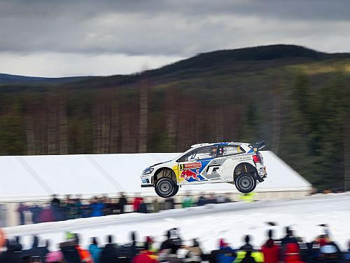 Video: Ožjē superlēciens Zviedrijas rallijā