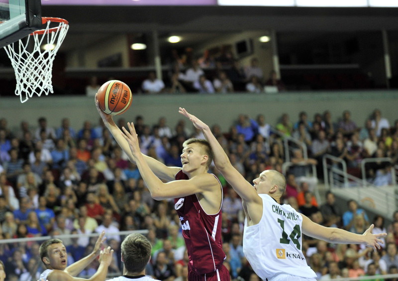 Porziņģis nepieteiksies šā gada NBA draftam