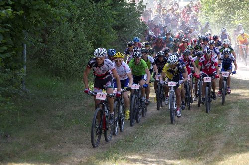 SEB MTB maratons ar sportiskām intrigām turpināsies Vietalvā