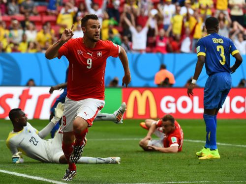 Šveice kompensācijas laikā izrauj uzvaru pret Ekvadoru