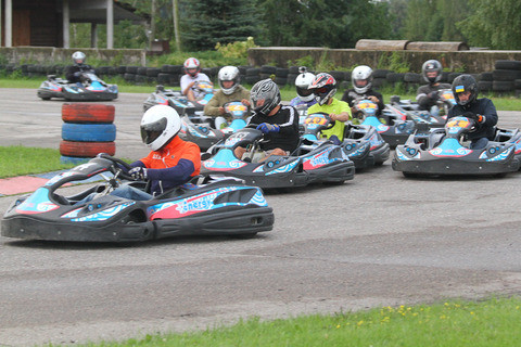 Pieredzējušais kartingists Gasparovičs negaidīti uzvar "Openkart" debijas sacīkstēs