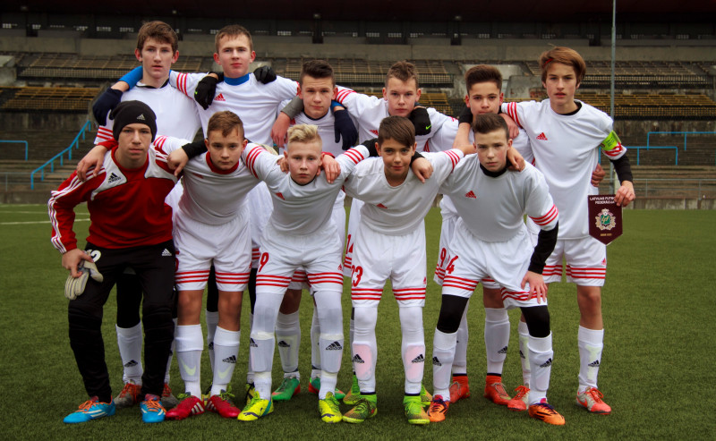 LMT Futbola akadēmijas U-13 un U-14 izlase zaudē Prāgas "Sparta" vienaudžiem