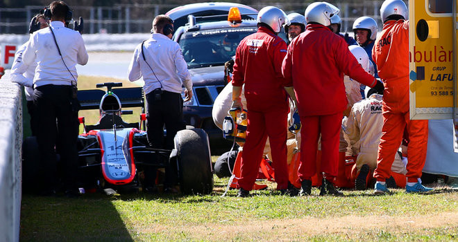 "McLaren" vadītājs: "Alonso avārija bija parasts treniņu negadījums"