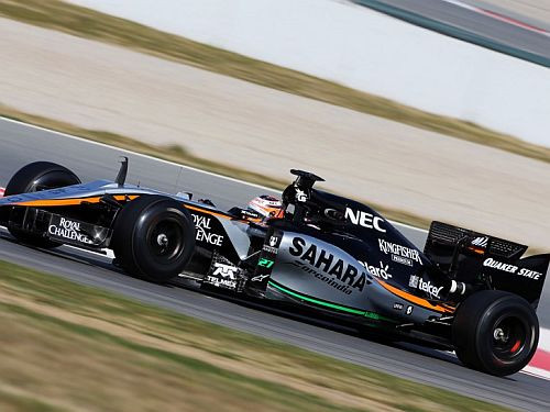 Jaunā "Force India" formula pirmo reizi trasē, ātrāko laiku sasniedz Rosbergs