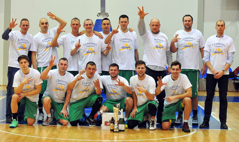 Ventspils basketbola čempionātā trešo reizi uzvar Z/K Grifs