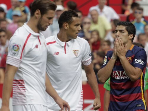 "Barcelona" neizmanto iespējas un piekāpjas pašaizliedzīgajai "Sevilla"