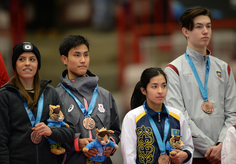 Šorttrekists Krūzbergs iegūst bronzu jaunatnes olimpiskajās spēlēs