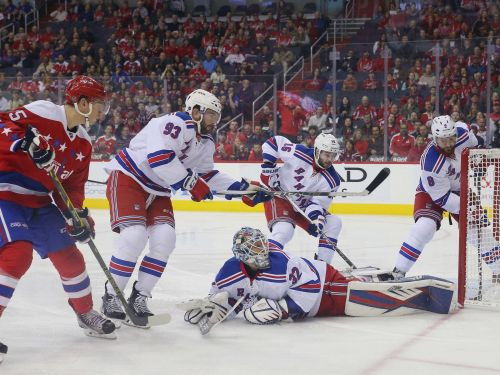 "Rangers" bez traumētā Lundkvista pieveic NHL līderi "Capitals"