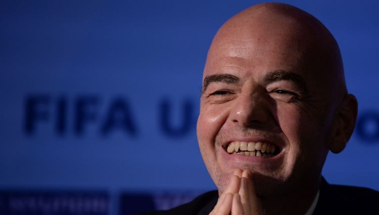 FIFA prezidents piedāvā Pasaules kausu paplašināt līdz 48 izlasēm