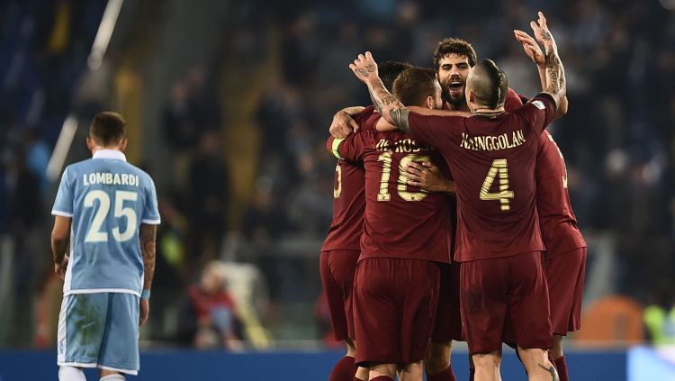 "Roma" uzvar derbijā, "Milan" nostabilizējas trijniekā