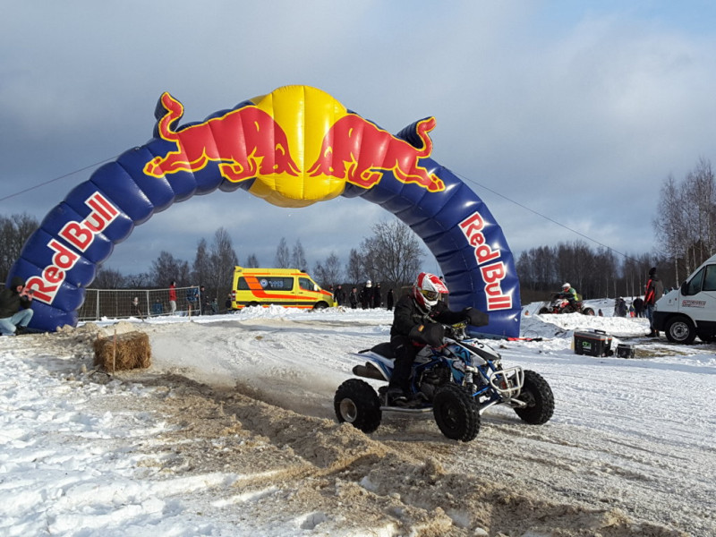 Šonedēļ Lēdmanē motokrosa cīņas, skijoringu nākas atcelt