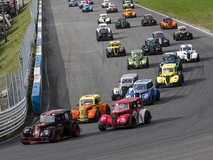 Seši Latvijas ''Legend Car'' braucēji dodas uz sezonas finālu Somijā