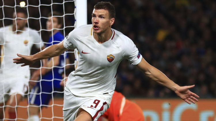 Roma sešu vārtu trillerī cīnās neizšķirti pret "Chelsea", "Atletico" paklūp Azerbaidžānā