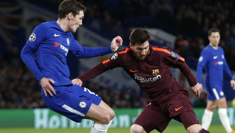 "Barcelona" Londonā izmanto "Chelsea" vienīgo kļūdu un iegūst neizšķirtu