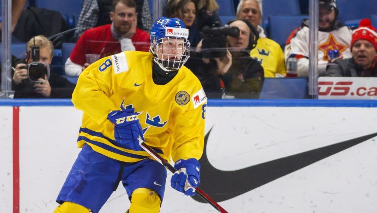 NHL drafta favorīts Dalīns nespēlēs ne Zviedrijas U18, ne pieaugušo izlasē