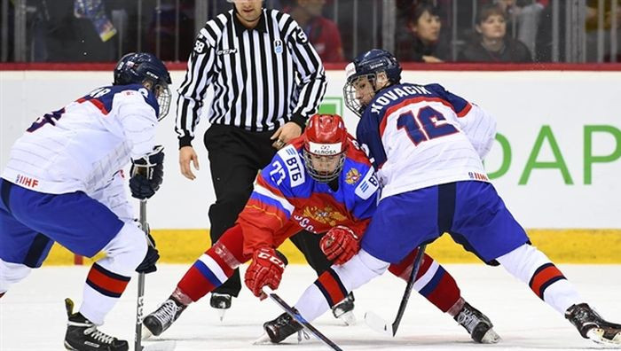 Krievijas U18 atspēlējas no 1:4 pret Slovākiju un 1/4 finālā saņem pretī ASV