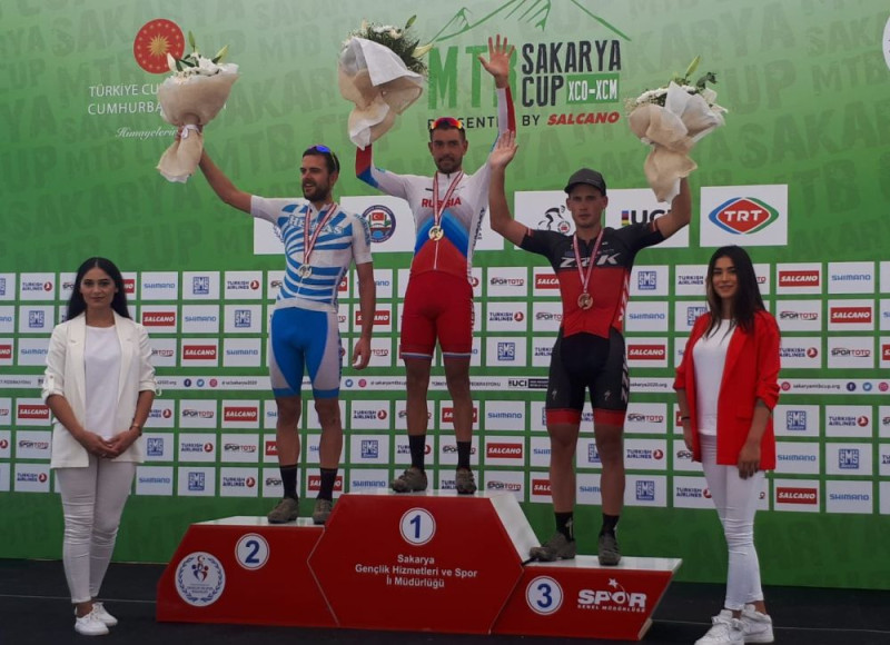 Pētersonam un Jaunslavietei-Kipurei trešās vietas UCI kategorijas MTB maratonā Turcijā