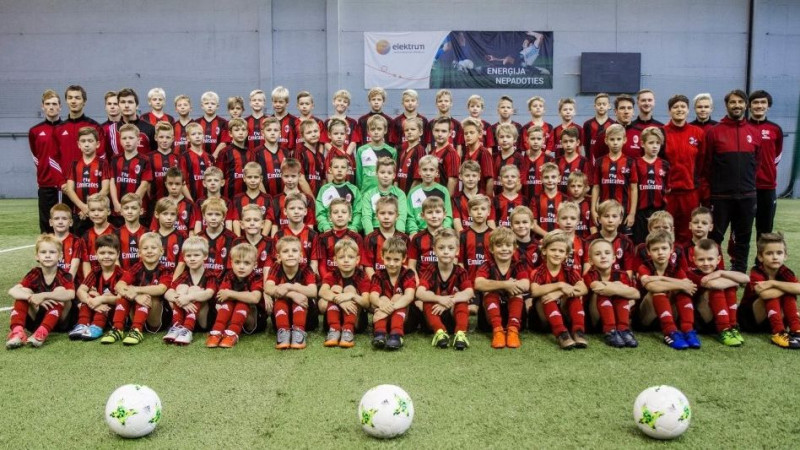 Uz nometni "Milan Junior Camp" šogad Rīgā ieradīsies "AC Milan" tehniskie direktori