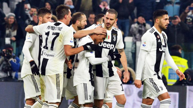 "Juventus" turpina dominēt Itālijā un pieveic arī "Roma"